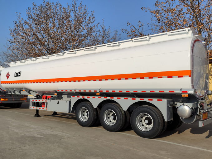 外贸半挂车