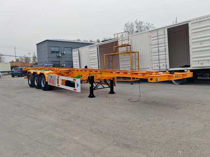 集装箱运输半挂车